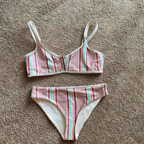 Tavik Bikini Set - Picture 2 of 11